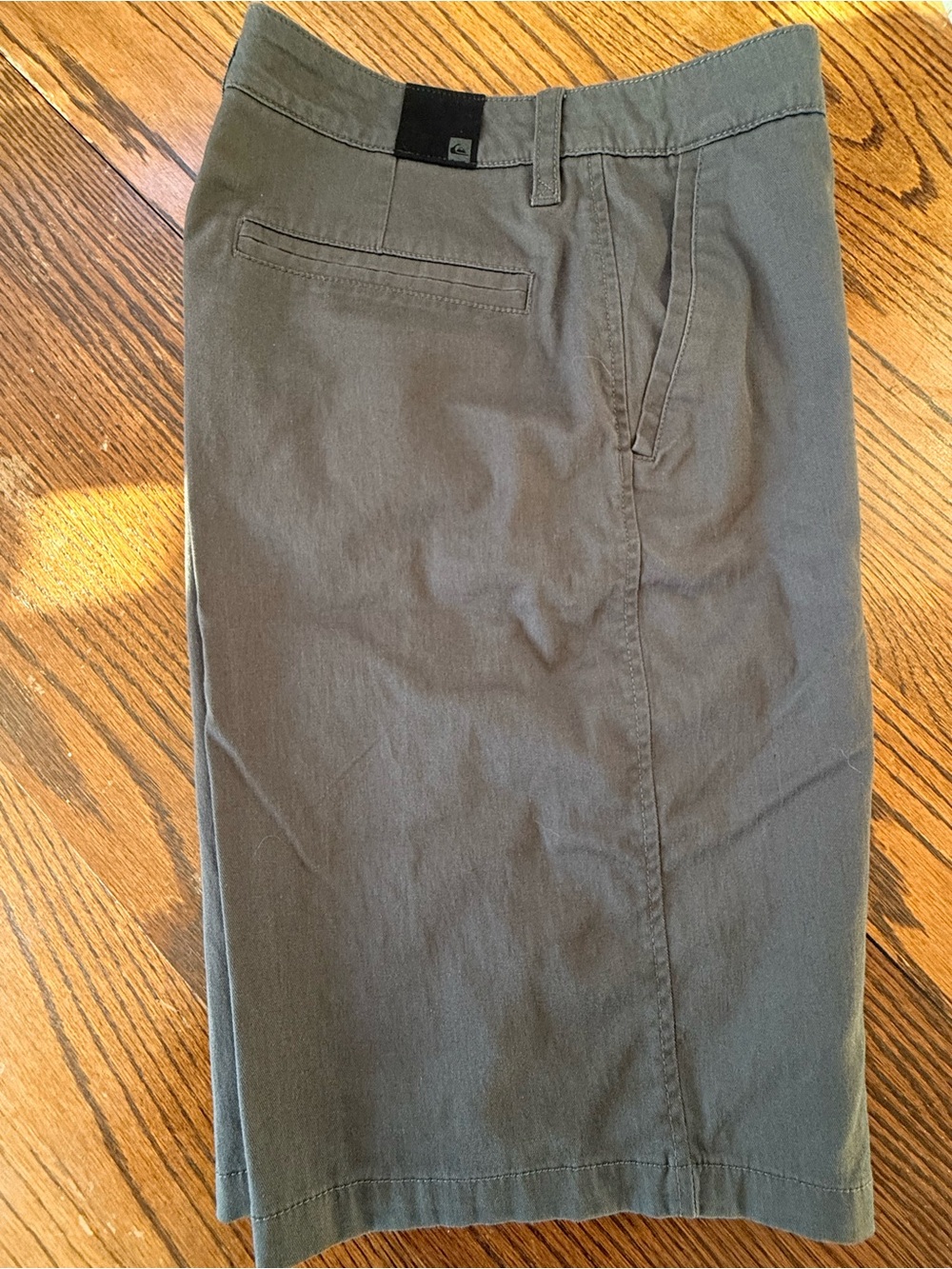 Quiksilver Men's Charcoal Gray Chino Shorts